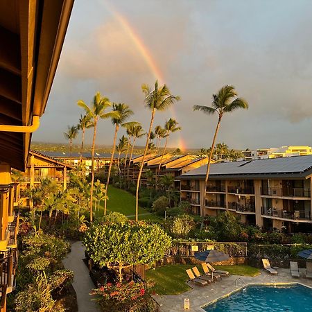 Oceanfront Penthouse With Loft Apartment Kailua-Kona Bagian luar foto
