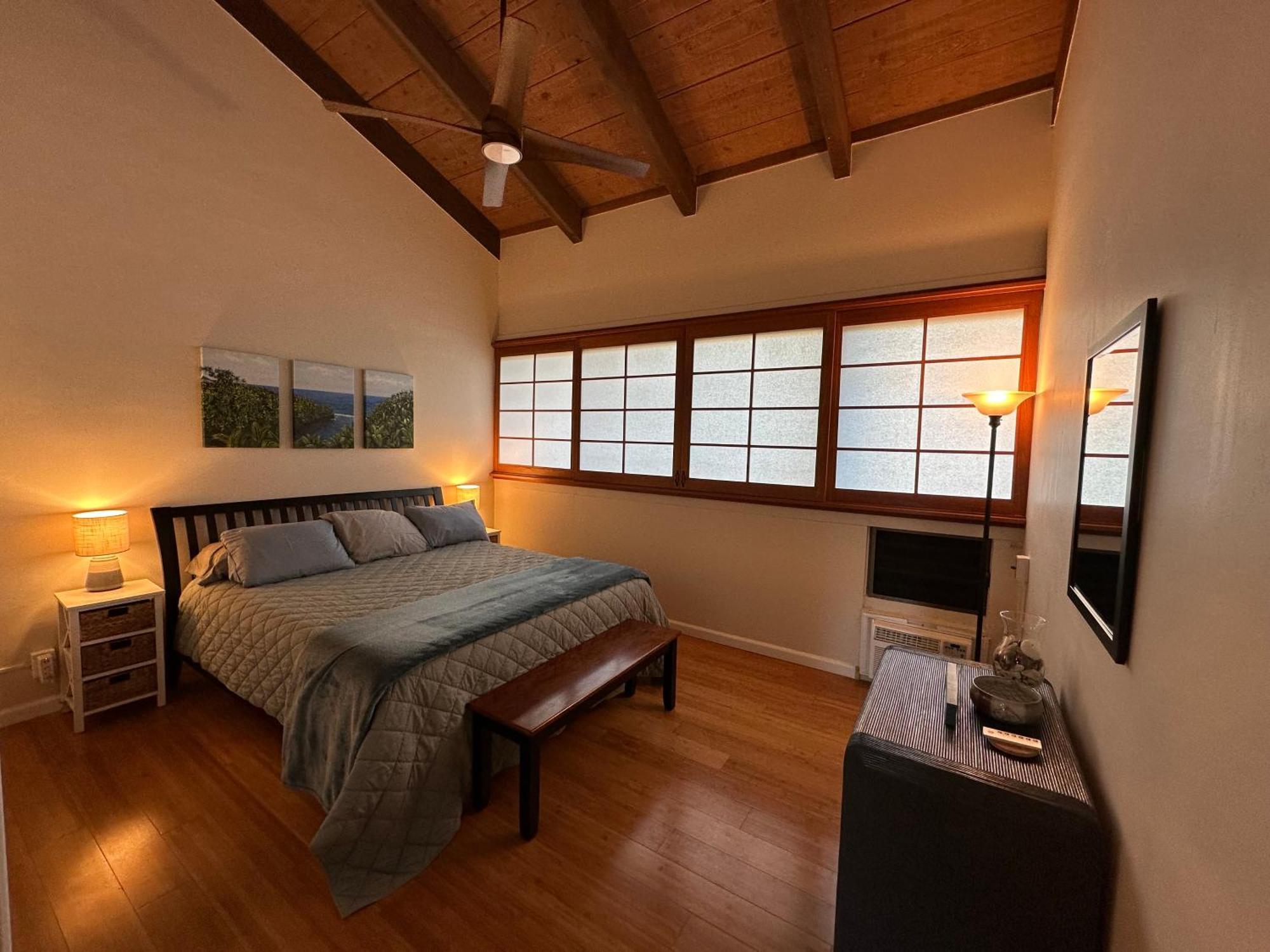 Oceanfront Penthouse With Loft Apartment Kailua-Kona Bagian luar foto